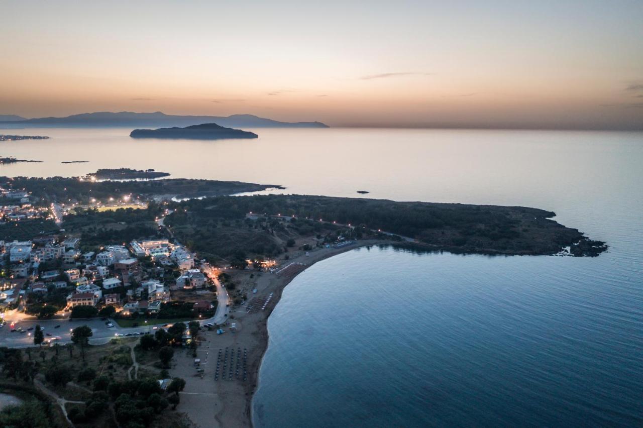 Aequor Luxury Rooms & Apartments Kato Daratso Exterior photo